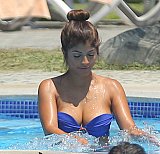 SPL778031_032 - PHOTOS: Erika Medina Shows Off Her Curves in Punta Mita