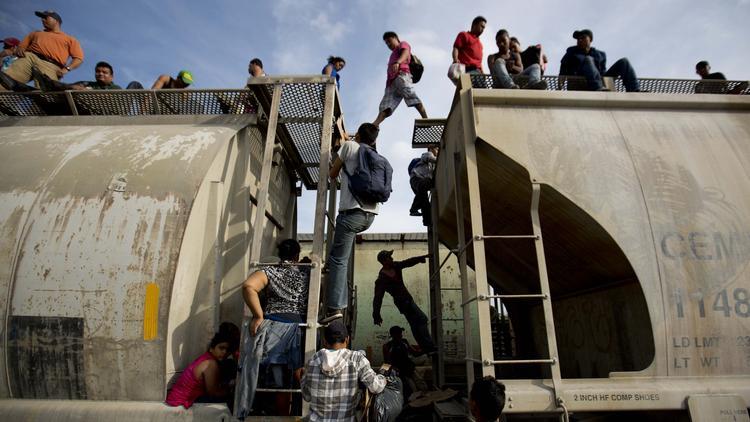 la-fg-mexico-migrants-czar-20140715-001