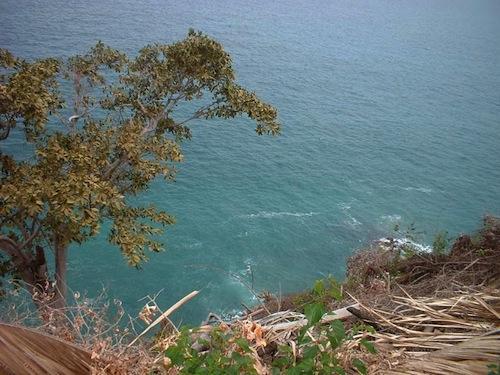 12-Emerald-green-water