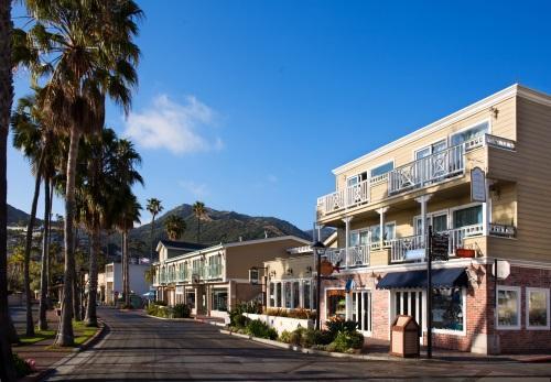 Catalina Shopping Courtesy CIVR