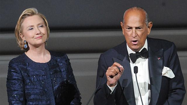ap hillary clinton oscar de la renta ll 130604 wmain