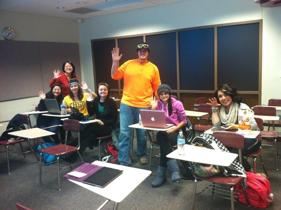 comm349-wave-at-Volcanes