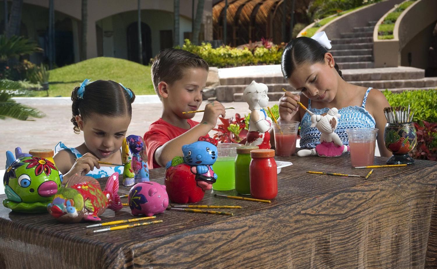 PB MAZATLAN KIDS ACTIVITIES