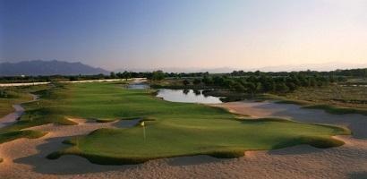 El tigre golf course