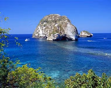 about-mismaloya-puerto-vallarta-rocks-bay
