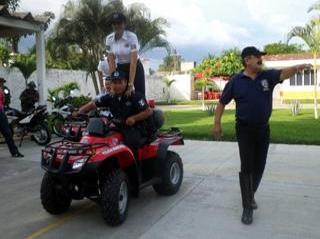 police-training-of-900-officers3