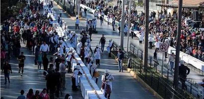 Two kilometer long rosca de reyes, wins a Guinness World Record 