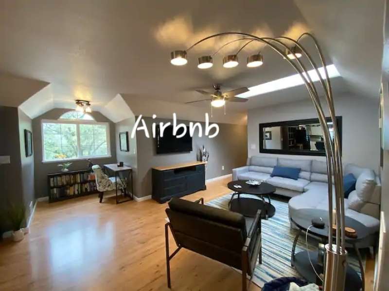 Airbnb Rental Earnings Decline