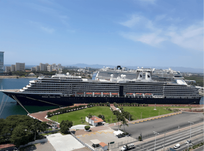 Cruise Ship "Koningsdam" is Up Again 