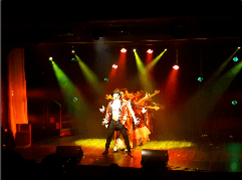 "Follies La Rouge"