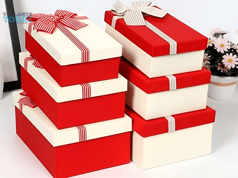Christmas Boxes And Wrappings