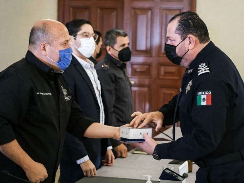 120 Geolocation Devices To Protect Women Victims Of Violence Delivered By Enrique Alfaro