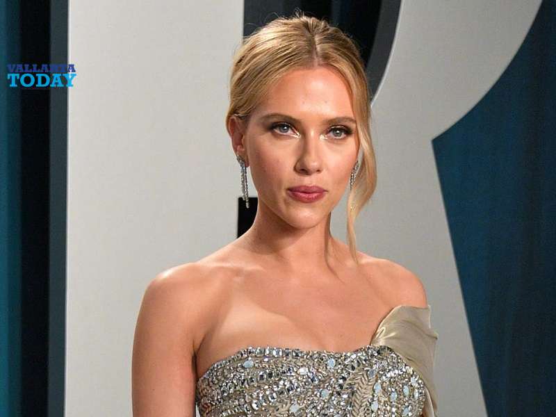 Scarlett Johansson In The Spotlight