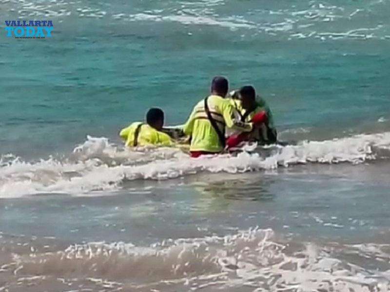 Red Flag Warning In Bahía De Banderas