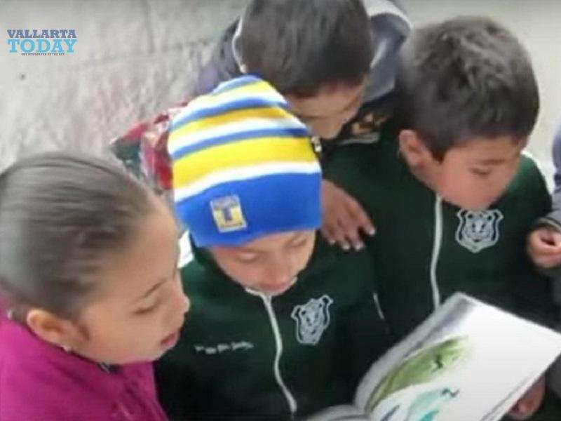 Little Readers In Puerto Vallarta