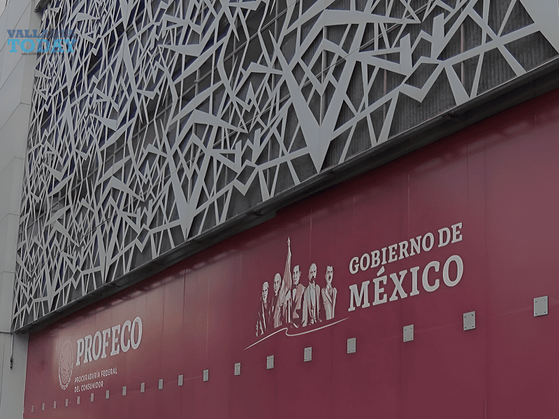 Profeco Decides To Start Sanctioning Businesses That Include Tips In The Bill.