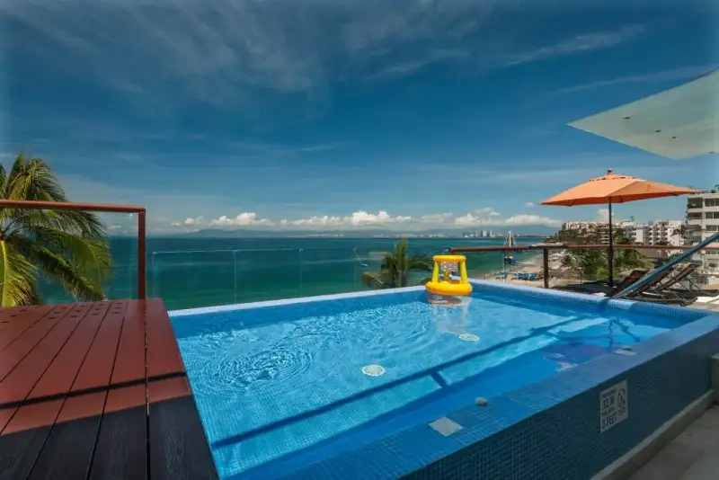 Vallarta Shores Sky Suite pool overlooking Los Muertos Beach and Banderas Bay