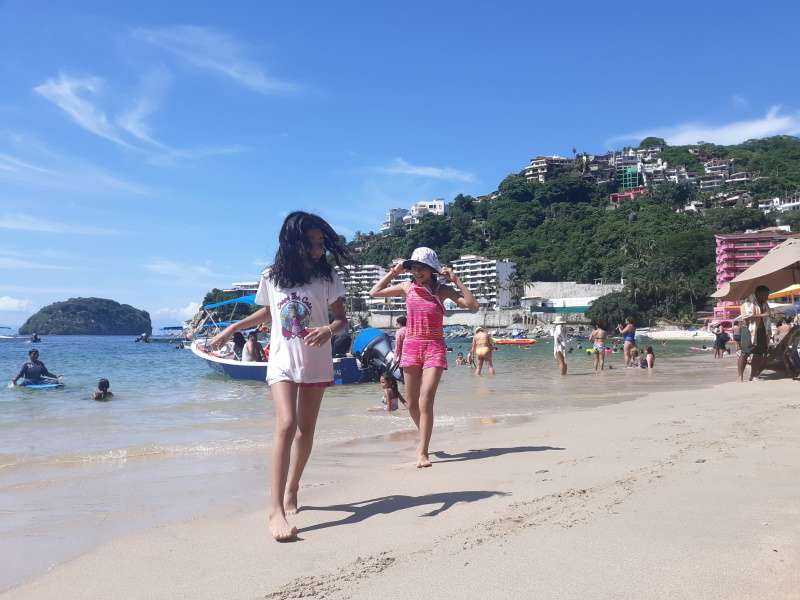 In Order Not to Saturate the Beaches, Residents Are Asked to Stay at Home. 