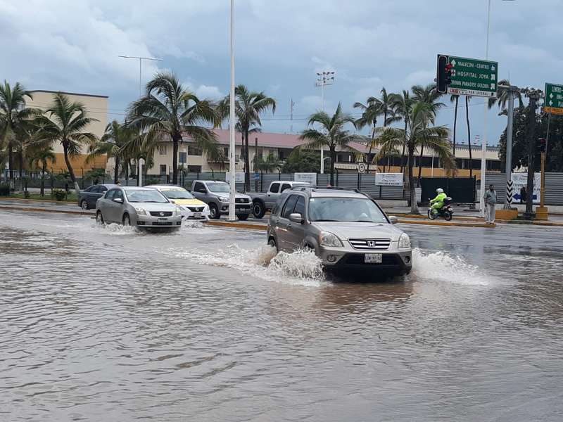 Las obstrucciones de plástico en los desagües provocan inundaciones 