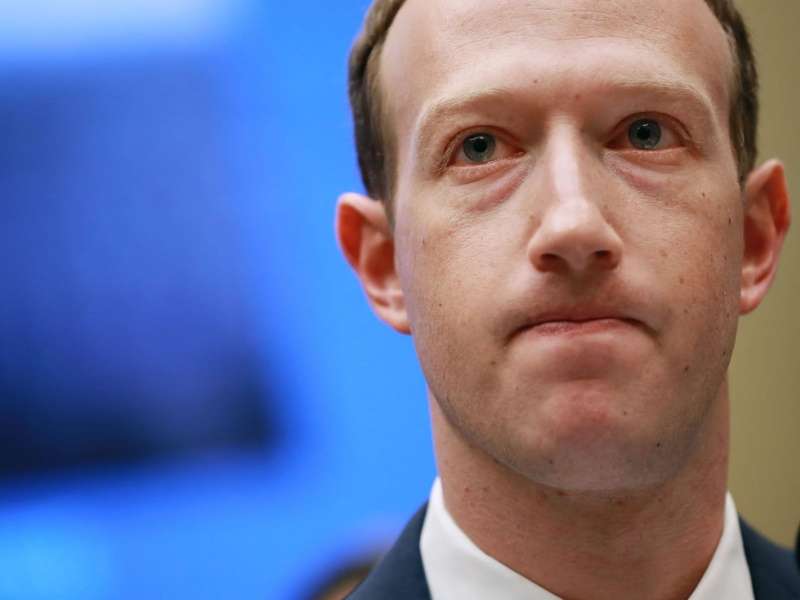 Social Networks Paralyzed for More Than 7 Hours 