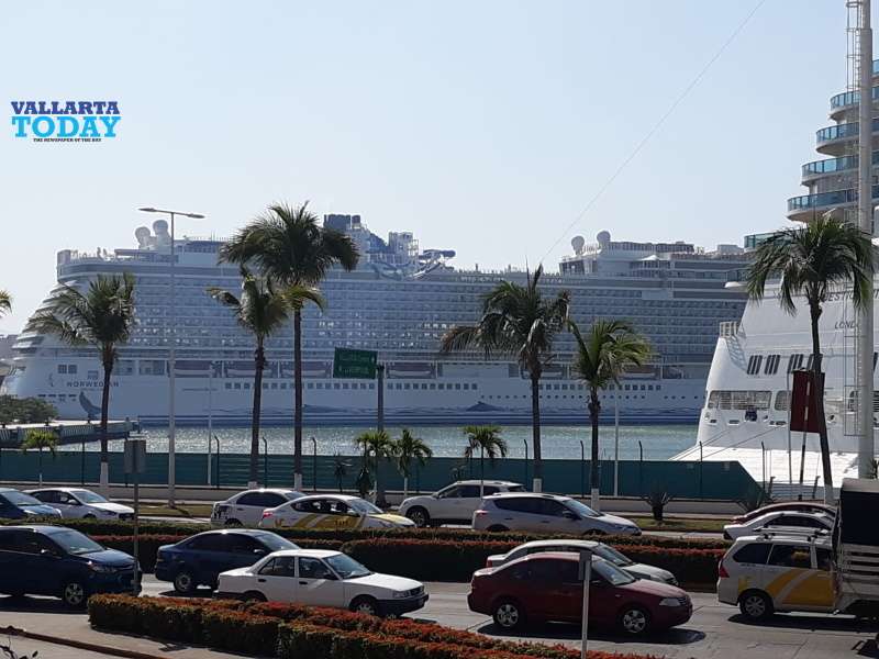 Two More Cruise Ships Arrive In Vallarta