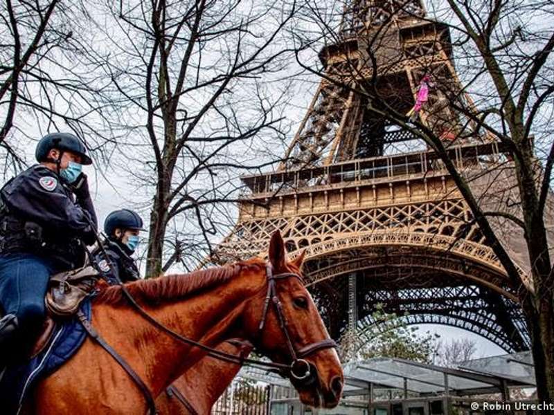 París cancela fuegos artificiales y fiestas 