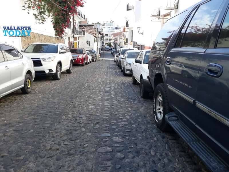 Mendigos o asaltantes roban a turistas en el centro de Vallarta