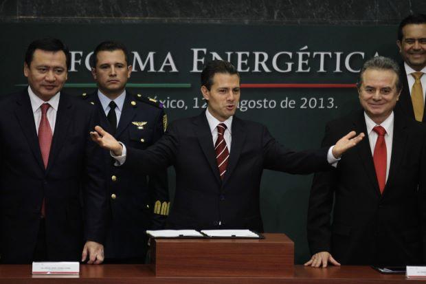 20130812T231829Z 1 CBRE97B1SQX00 RTROPTP 4 MEXICOREFORMS